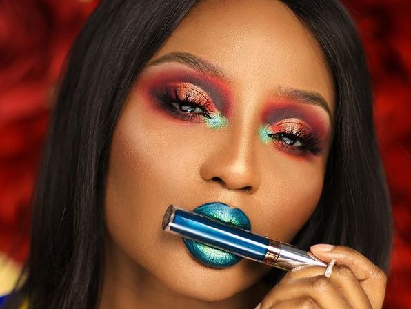 Youkeyy in full glam.